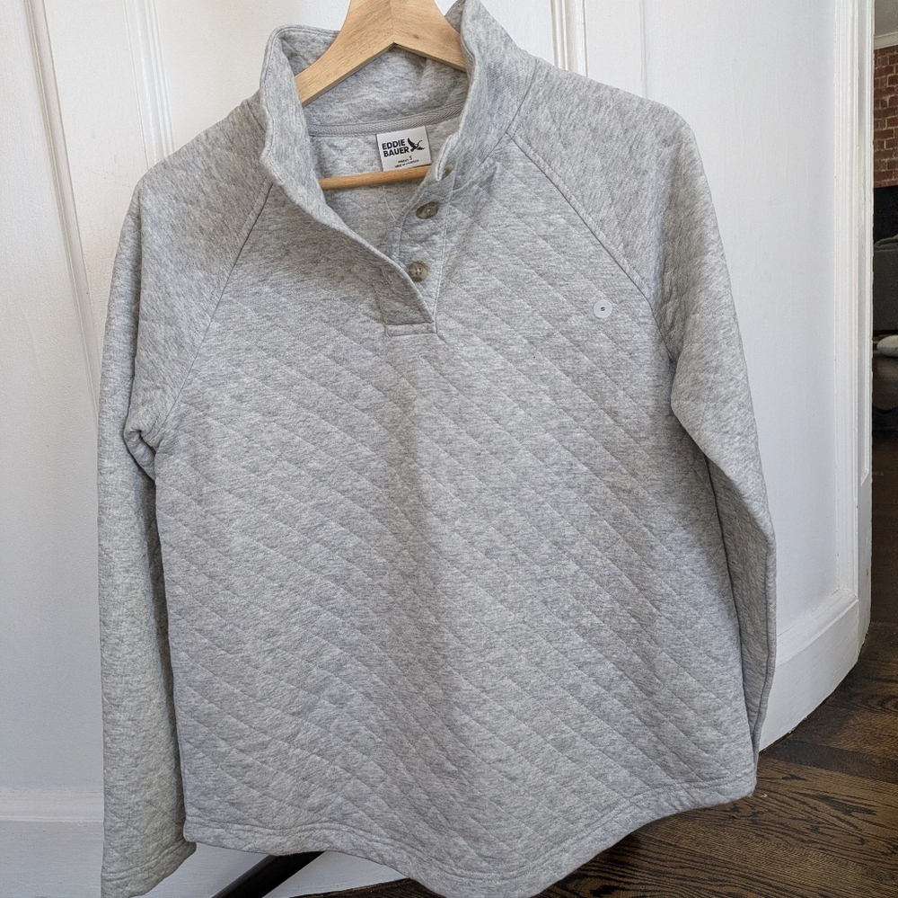 Eddie Bauer Quilted Light Gray Mockneck Pullover